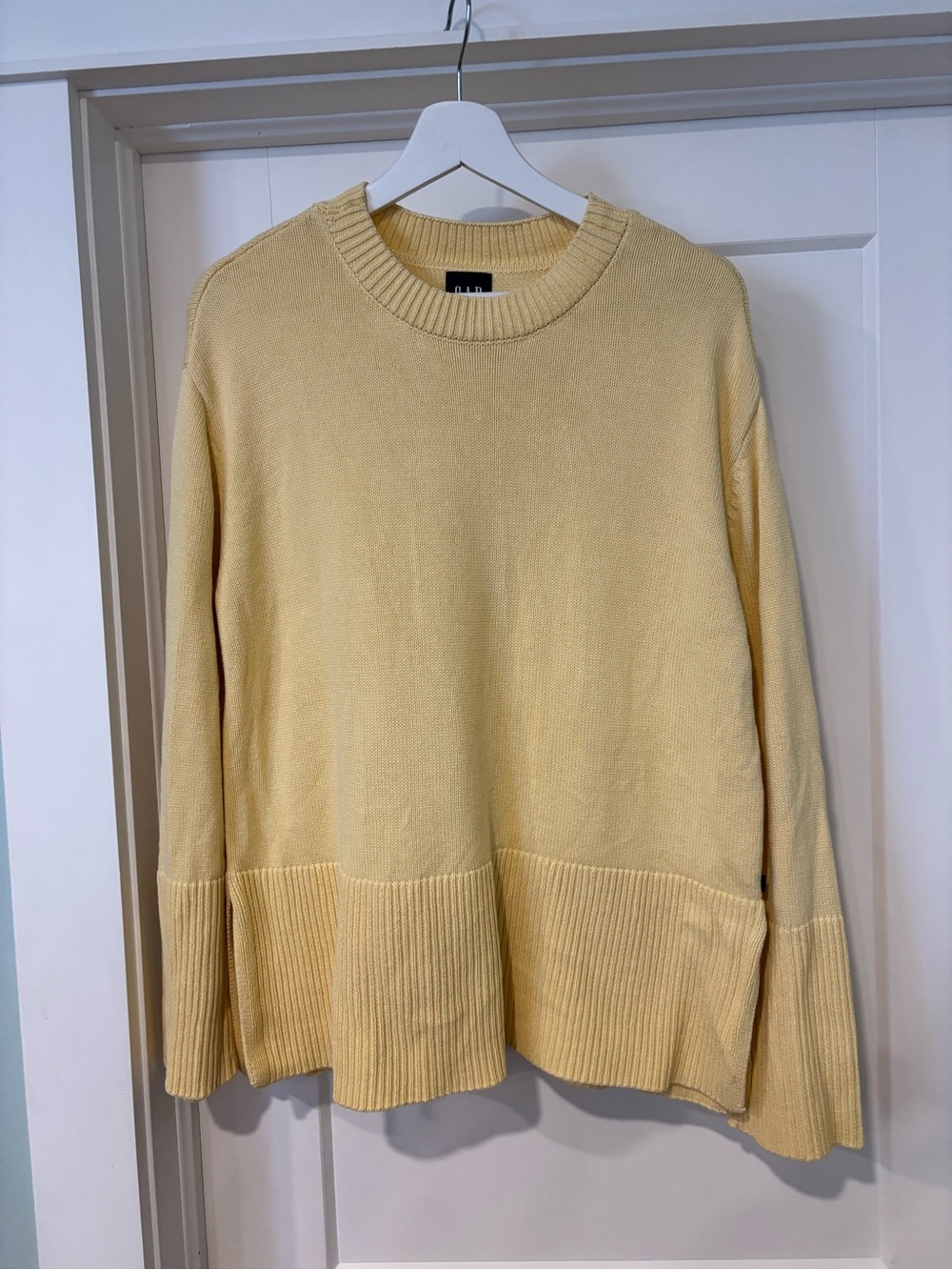GAP Women’s Crewneck Cotton Sweater in Light Yellow